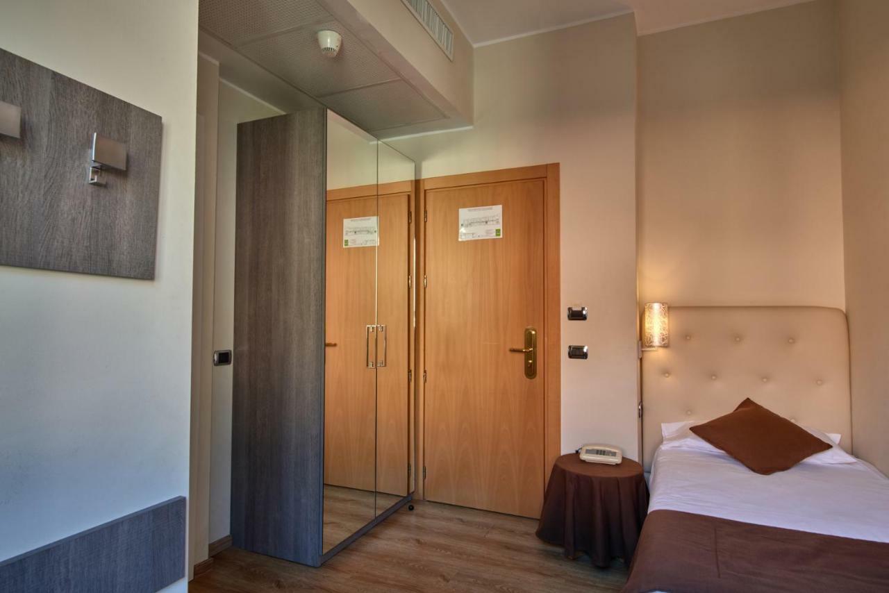 Hotel Bellavista Менаджо Екстериор снимка